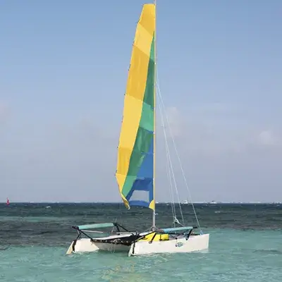 veleros en providencia isla galeria 1